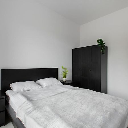 Goldaparts Manufaktura Premium Apartamento Łódź Exterior foto