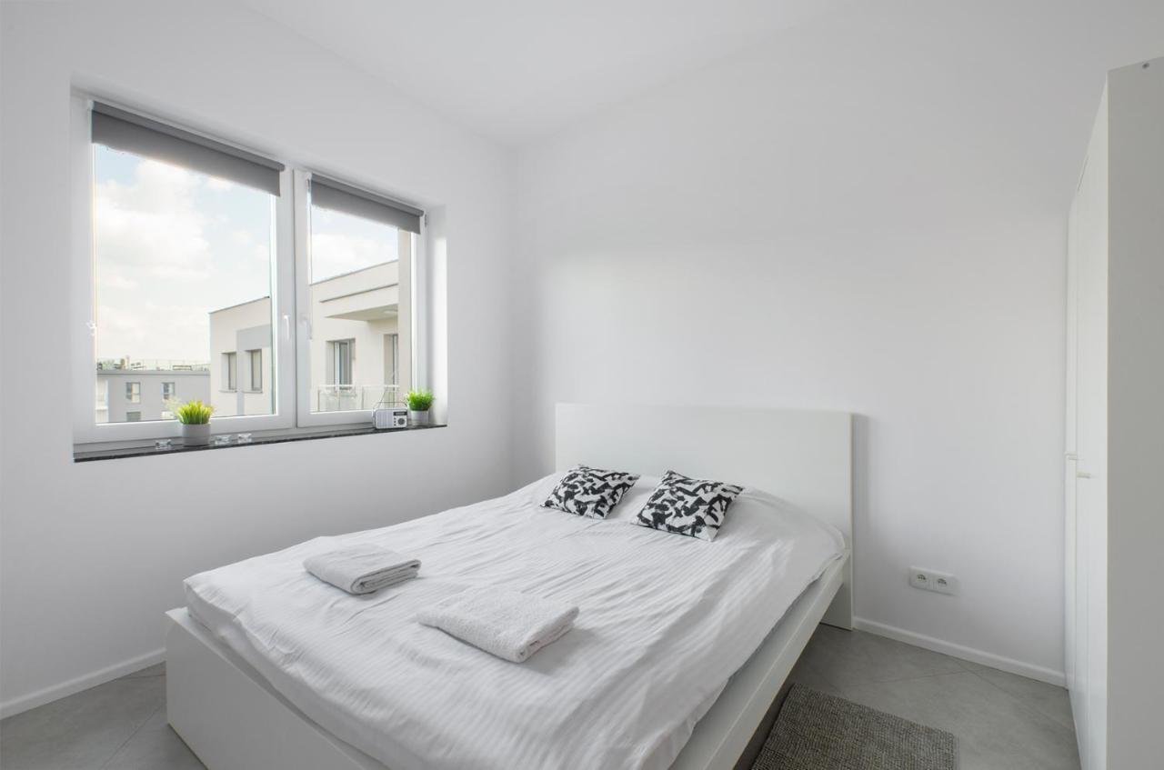 Goldaparts Manufaktura Premium Apartamento Łódź Exterior foto