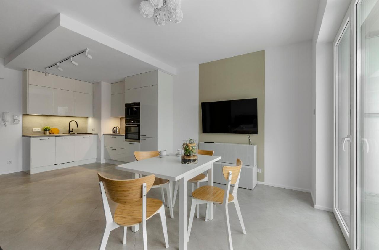 Goldaparts Manufaktura Premium Apartamento Łódź Exterior foto